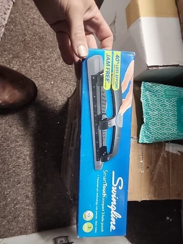 Swingline 3 Hole Punch, SmartTouch, Low Force, Jam Free, 12 Sheets Capacity New - Thumbnail 2