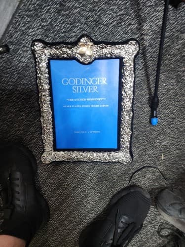 Godinger 8 x 10 Silver Treasured Moments photo Album. 1189 - Thumbnail 2