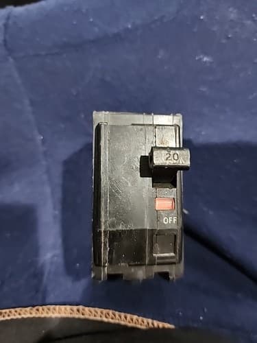 Square D QOB220 20 Amp 120/240 VAC 2 Pole Bolt-On Circuit Breaker - - Image 1