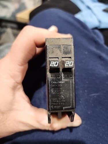 CHALLENGER A2020 20 amp TANDEM TWIN Circuit Breaker Type A FLAW - Image 1