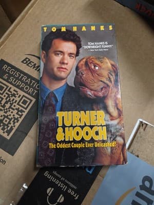 Turner And Hooch VHS Tape Directed by Roger Spottiswoode - Image 1