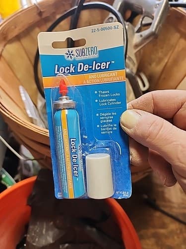 SubZero 22-5-00500-SZ Auto Lock De-Icer and Lubricant Thaws Frozen Lock Cylinder - Image 1