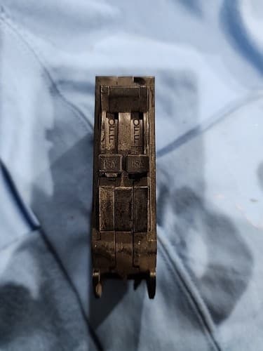 GENERAL ELECTRIC TR1515 BREAKER TANDEM 2-1P 15AMP 120VOLT - Image 1