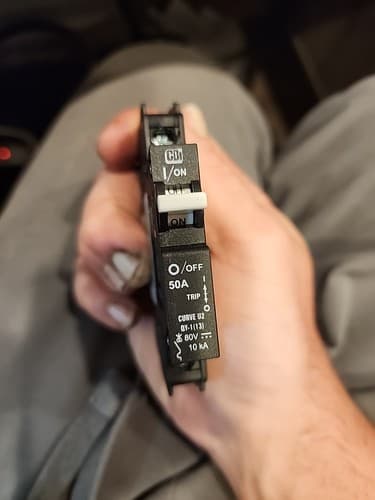 1 - QY-1(13) -DM-U2-50A-B0T DC Circuit Breaker dp-3815 80V Delta Din - Thumbnail 2