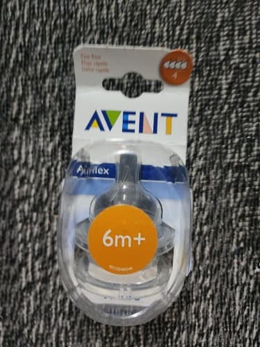 Philips AVENT Natural Baby Bottle Nipple, Fast Flow, 6m+ - 2 pk (SCF634/27) - Image 1