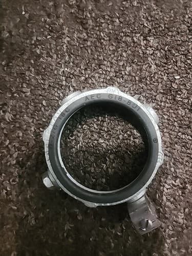 O-Z/Gedney Conduit Grounding Bushing, 2" In Insulated Bushing W/Lug, 1 PC - Image 1