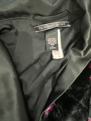Victoria's Secret Floral Roses Black Bathrobe Women’s Size M - Thumbnail 2