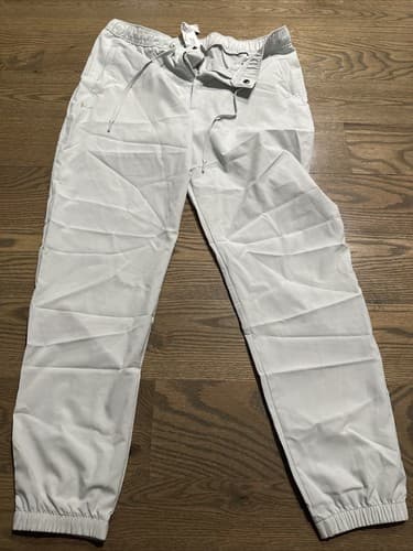 Under Armour Size M Jogger Cargo Pants - Image 1