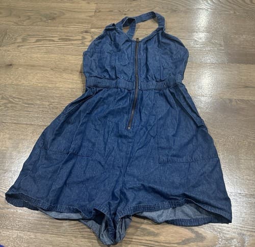 Derek Heart Juniors Romper Belted Zip Up Short Sleeve Size M - Image 1