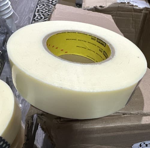 Scotch Film Strapping Tape 8896, Ivory, 24 mm x 55 m - Image 1