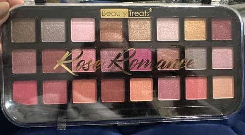 Beauty Treats Eyeshadow Palette Rose Romance - Image 1