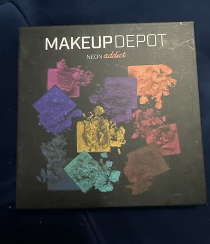 MAKEUP DEPOT Neon Addict Palette - Image 1