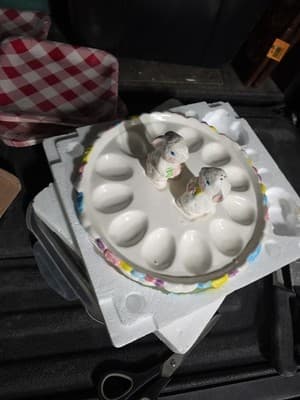 Decorative Spring Easter Deviled Egg Tray Bunny Shakers Holds 12 Eggs - Thumbnail 2
