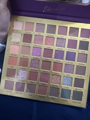 U•S• Colours Eyeshadow Palette - Elizabeth Tropical Sunrise Luxe Eye Palette - Thumbnail 2