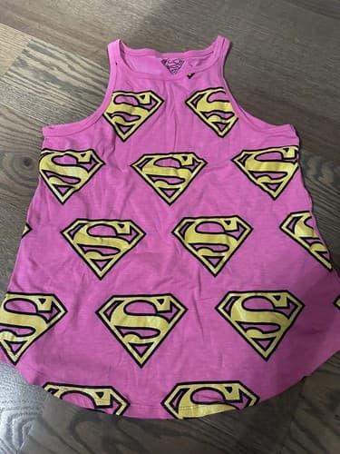 Girls Supergirl Tshirt M 7-8 - Image 1