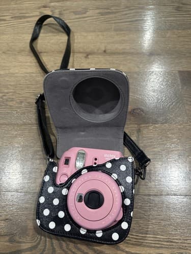 Fujifilm Instax Mini 8+ Instant Camera Pink - Come With A Case Bag - Thumbnail 3