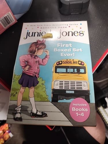 Junie B. Jones First Boxed Set Ever! Paperback Books 1-4 Barbara Park - Image 1