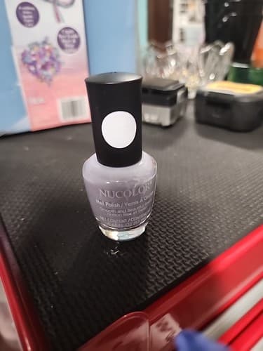 NUCOLOR***#910***NAIL POLISH~~~0.44 FL OZ/13 mL~~~BRAND NEW - Image 1
