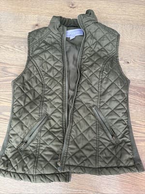 Laura Scott Women's Size M Lined Quilted Puffer Vest Army Green Zip Closure - Image 1