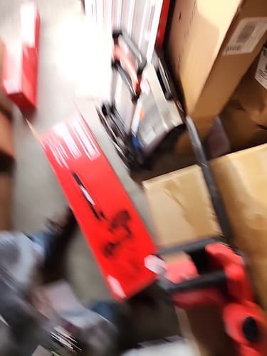 CRAFTSMAN 8 Amps 14-in Corded Electric Chainsaw, CMECS614 - Thumbnail 3