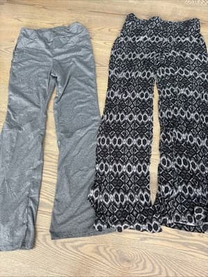 Women's Pull-On Pants Lot Of 2 Size Medium - Image 1