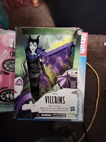 Disney Villains Maleficent's Flame Of Fury 12" Fashion Doll Official Hasbro