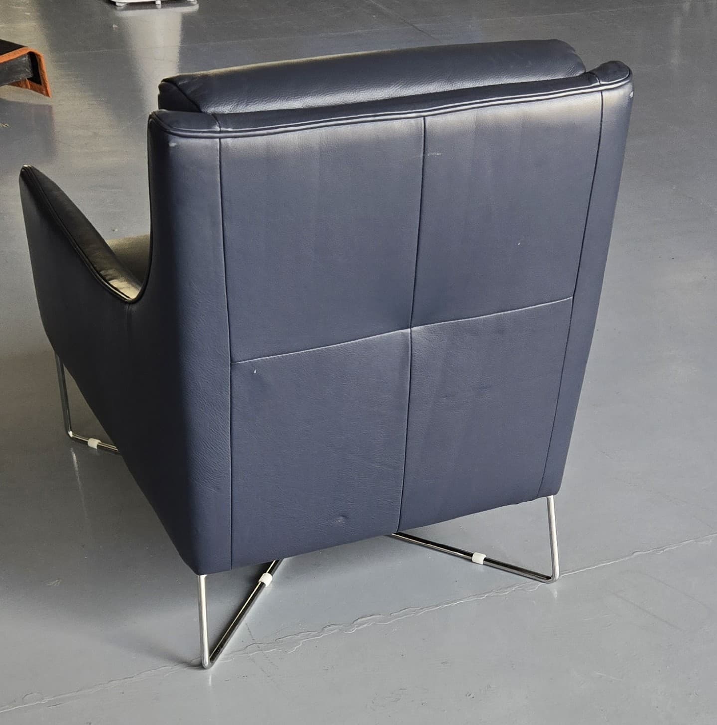 Natuzzi Editions Regina Armchair (CT15), Dark Blue Leather, Chrome base - Thumbnail 10