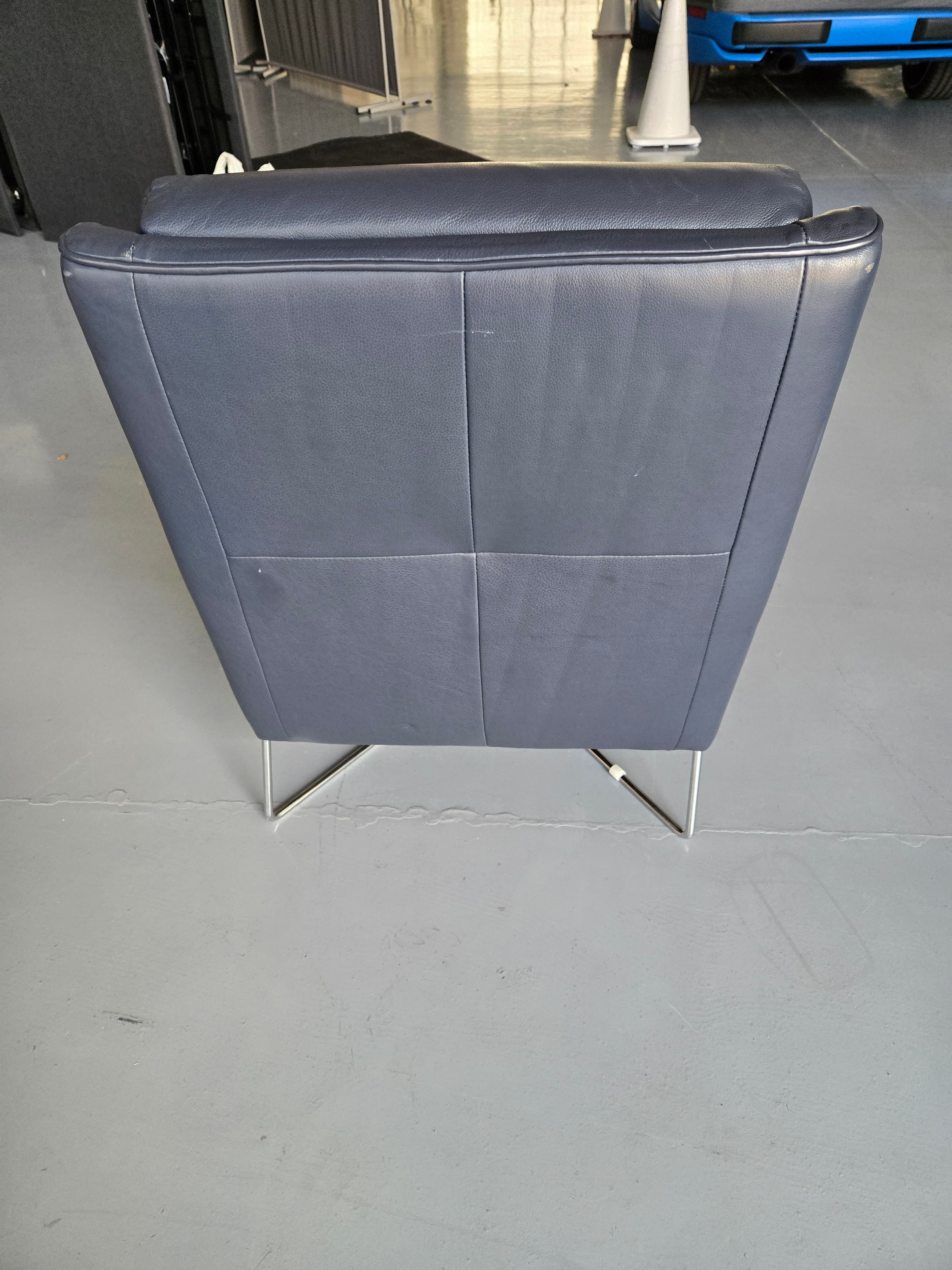 Natuzzi Editions Regina Armchair (CT15), Dark Blue Leather, Chrome base - Thumbnail 7
