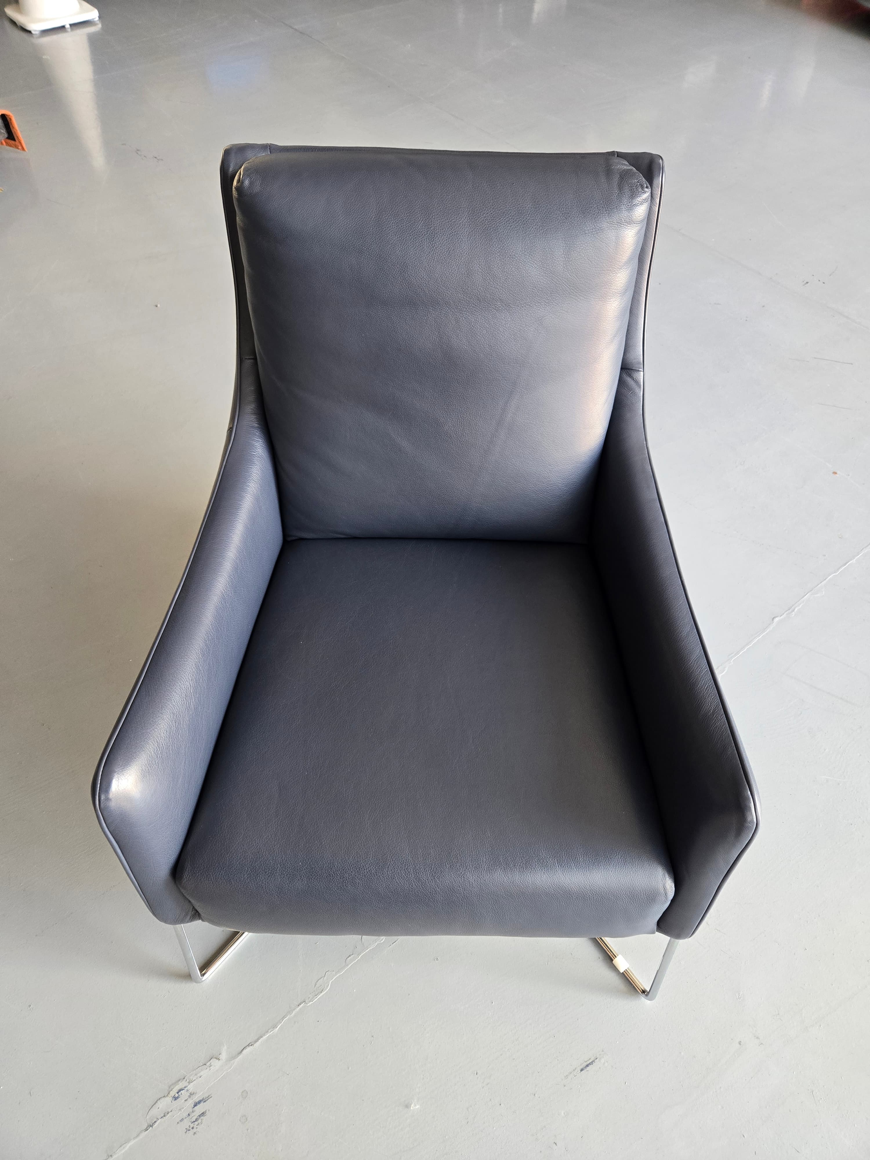 Natuzzi Editions Regina Armchair (CT15), Dark Blue Leather, Chrome base - Thumbnail 3