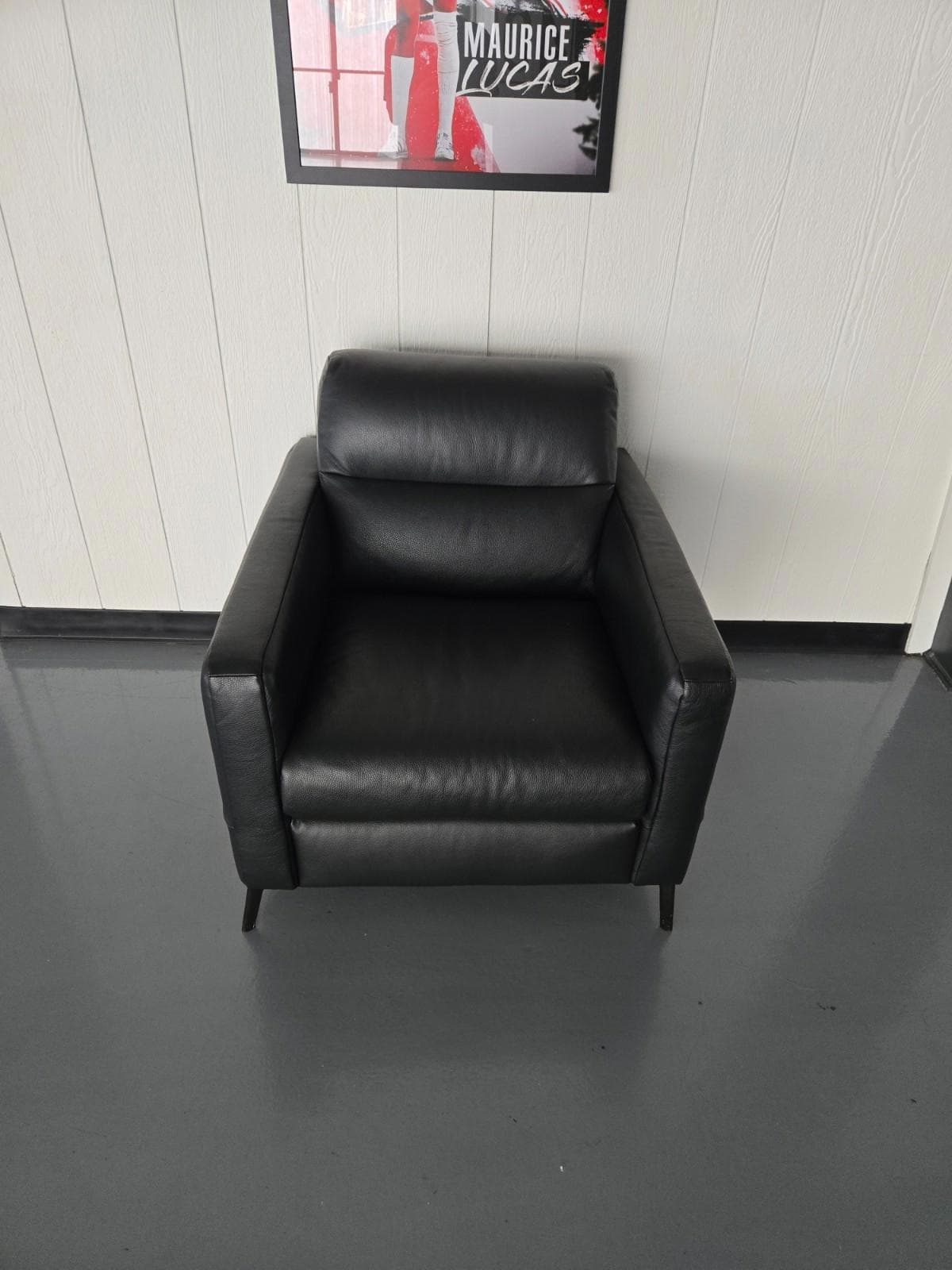 Natuzzi Editions Fascino - C008 leather chair, Black - Thumbnail 5