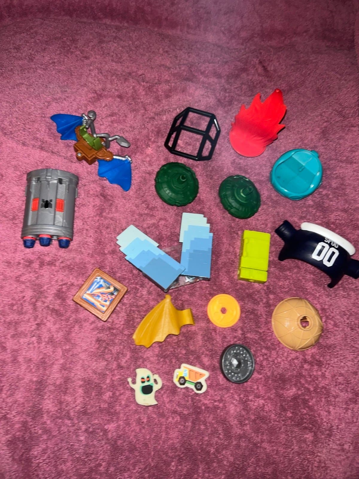 Miscellaneous parts and toys for boys ninja turtle G.I. Joe all different parts - Thumbnail 5