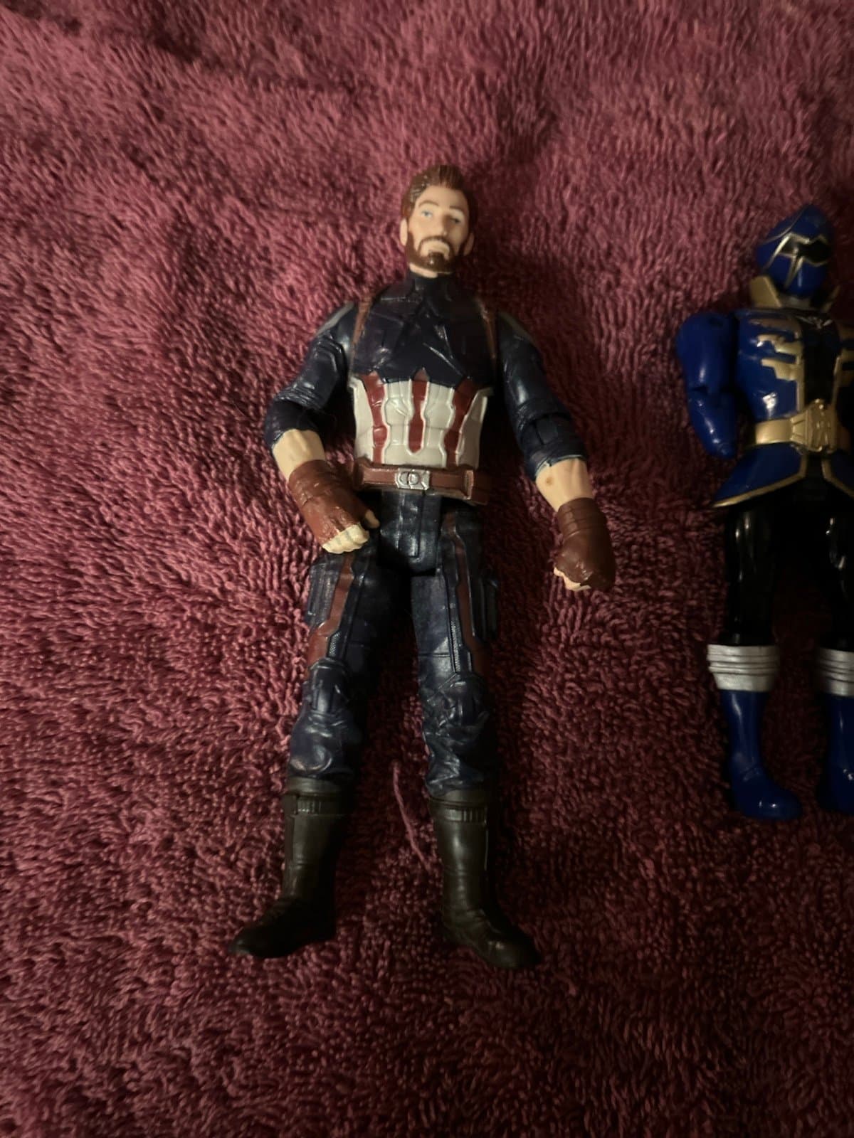 Dc and marvel lot one has a missing part of his arm - Thumbnail 3