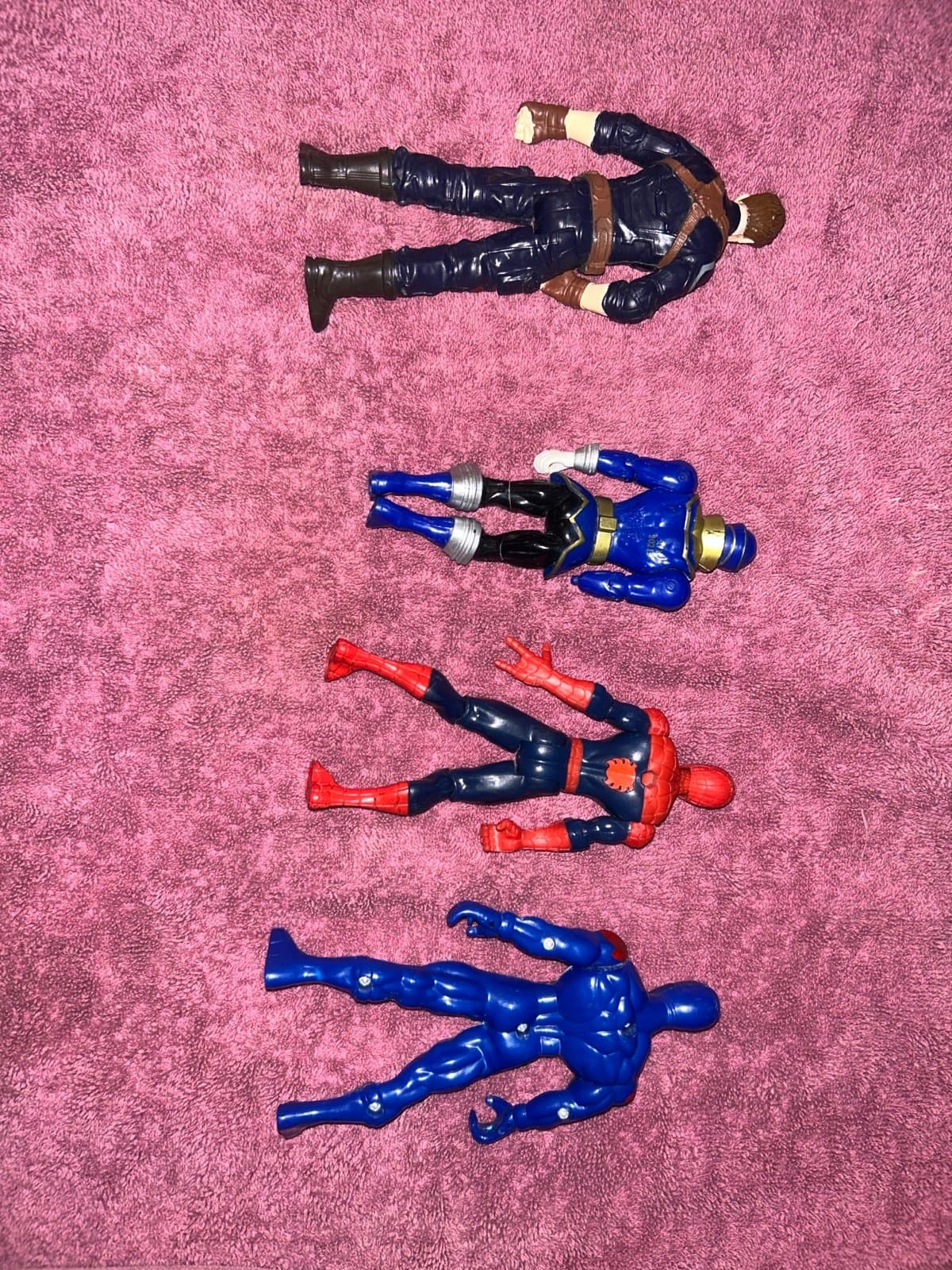 Dc and marvel lot one has a missing part of his arm - Thumbnail 6