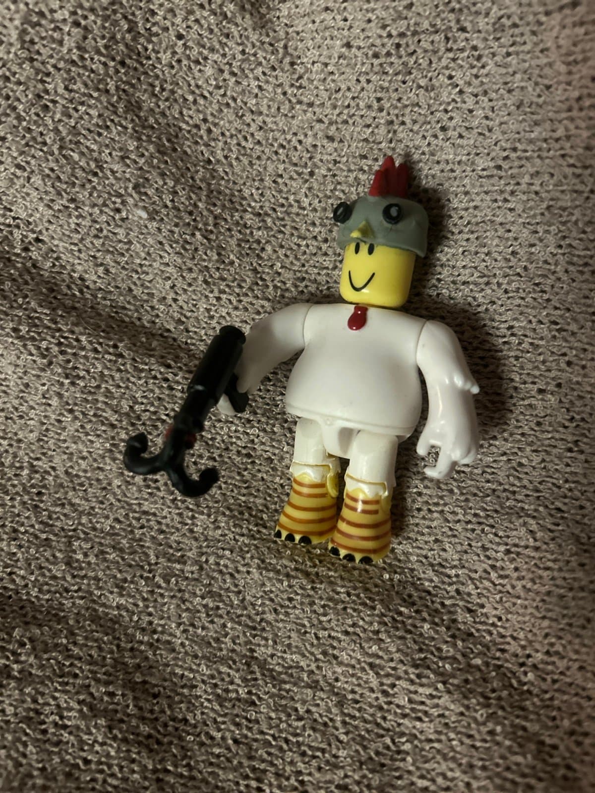 Roblox Chicken Engineer Man Action Figure With Removable Hat - Thumbnail 2