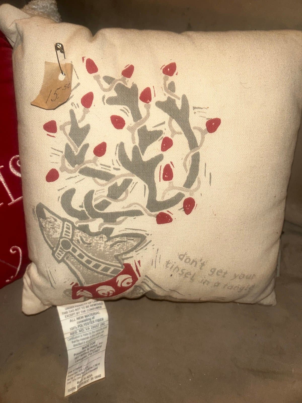 2/- couch pillows and a beautiful, long red tablecloth all brand new - Thumbnail 6