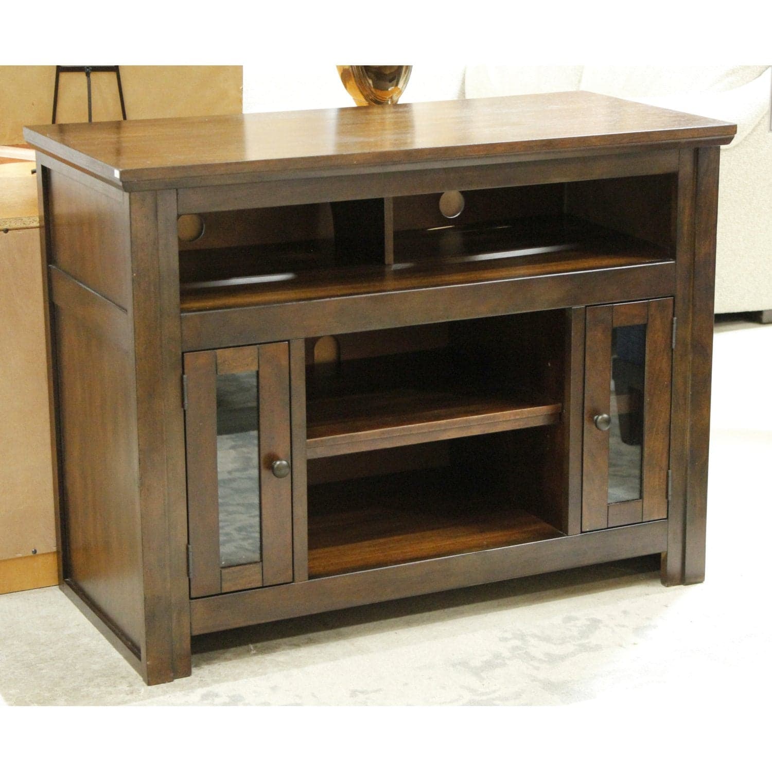 Ashley "Harpan" Dark Mahogany Media Console - Mahogany Finish - Thumbnail 3