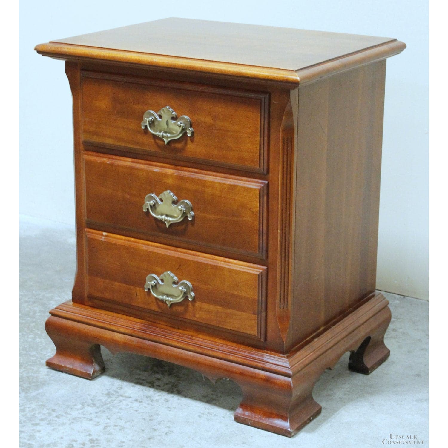 Cherry 3 Drawer Nightstand - Dark Cherry Finish - Thumbnail 4