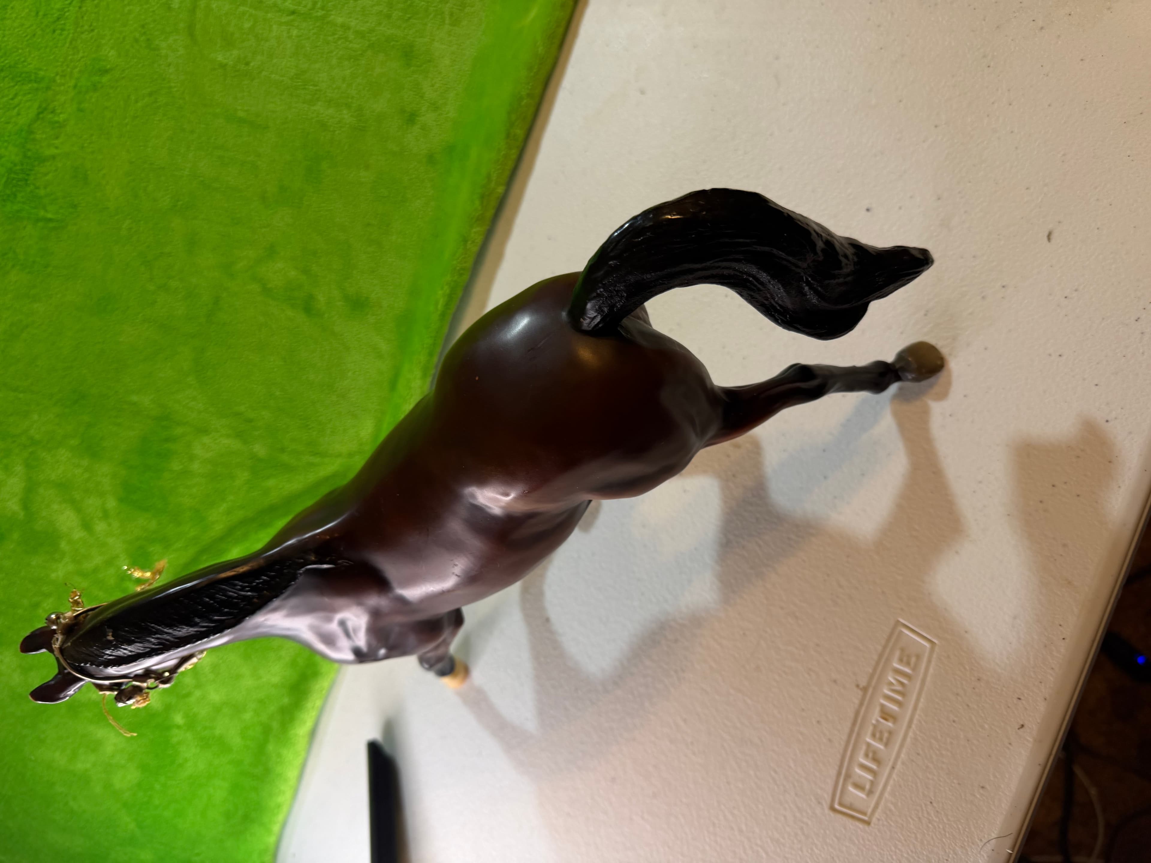 Breyer Winter Belle 2011 Holiday Horse #700111 Misty's Twilight Bay Christmas - Thumbnail 5