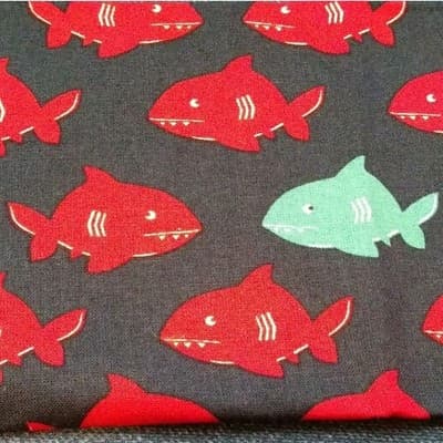 Quilters Fabric Lot 3 Fat Quarters Red & Black Polka Dot Shark Print 18"x21" - Thumbnail 6