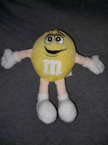 2003 Galerie M&M’s Plush Yellow Stuffed Doll 6 Inches - Image 1