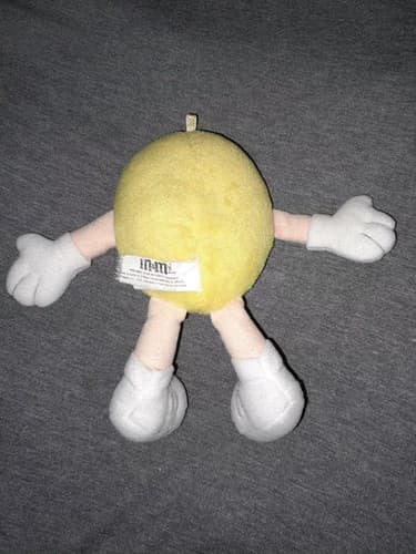 2003 Galerie M&M’s Plush Yellow Stuffed Doll 6 Inches - Thumbnail 3