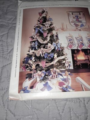 McCalls Crafts 7774 / P233 A Guardian Angel Christmas Wreath Dolls Uncut New - Thumbnail 4