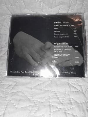 Quynh Nguyen plays Schubert and Chopin Album by Quynh Nguyen 2012 CD NEW - Thumbnail 3