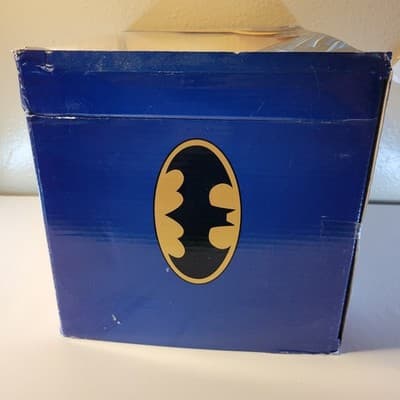 Batman Color Your Own Cowl Mask Set w/ Markers Ages 4+ DC Comics DIY Statue - Thumbnail 5