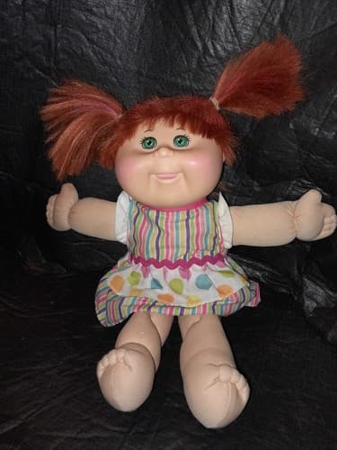 2011 Cabbage Patch Doll Red Nylon Hair Green Eyes OAA. Inc. JAKKS - Thumbnail 2