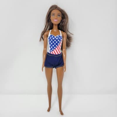 2019 Olympic Swimmer USA Flag & 2021 Beach Butterfly Swimsuit Barbie Lot Of 2 - Thumbnail 4