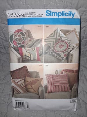 Simplicity 1633 20" 18" 16" Square Pillow Teen Pillows DIY 12" x 16" UNCUT - Image 1