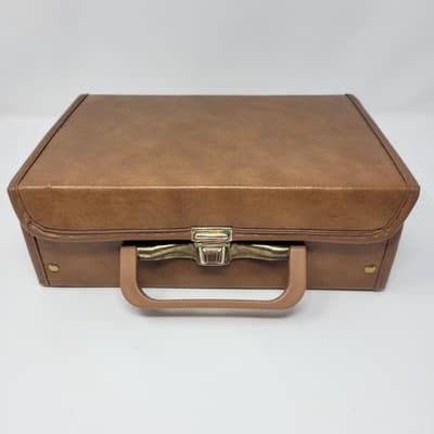 VINTAGE Cassette Tape Storage Case Holds 12 Brown Faux Leather Carry Case - Thumbnail 10