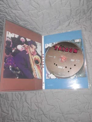 Trigun Vol. 5 ONLY EP 19-22 (DVD 2003 Geneon) [Limited Collectors Edition 2] - Thumbnail 4
