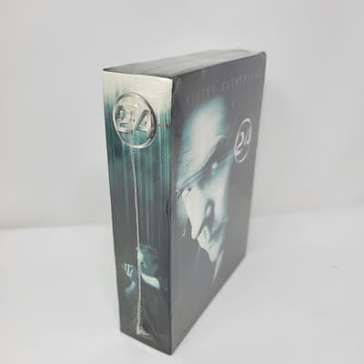 24 Season 2 DVD 7 Disc Collector Edition Kiefer Sutherland NEW SEALED - Thumbnail 3
